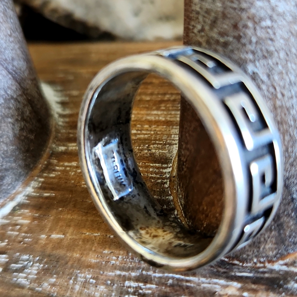 Silver Greek Key Pattern Ring - Picture 4 of 4